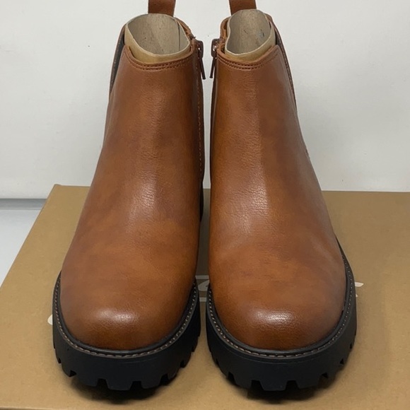 NWT women’s Zodiac Shiloh waterproof boots, size 8.5 - Picture 2 of 8